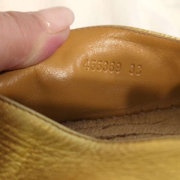 Gucci Pilar Leather Floral Embroidered Espadrilles - Picture 6 of 7